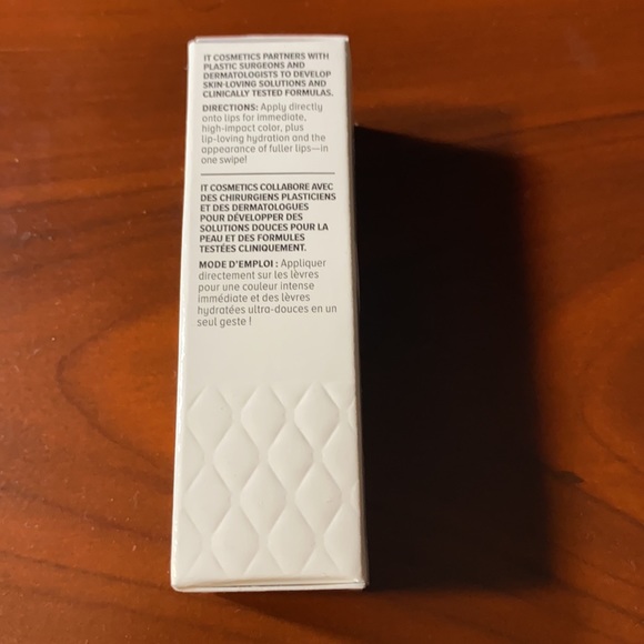 It pillow lips cream lipstick in fanciful - Picture 6 of 7